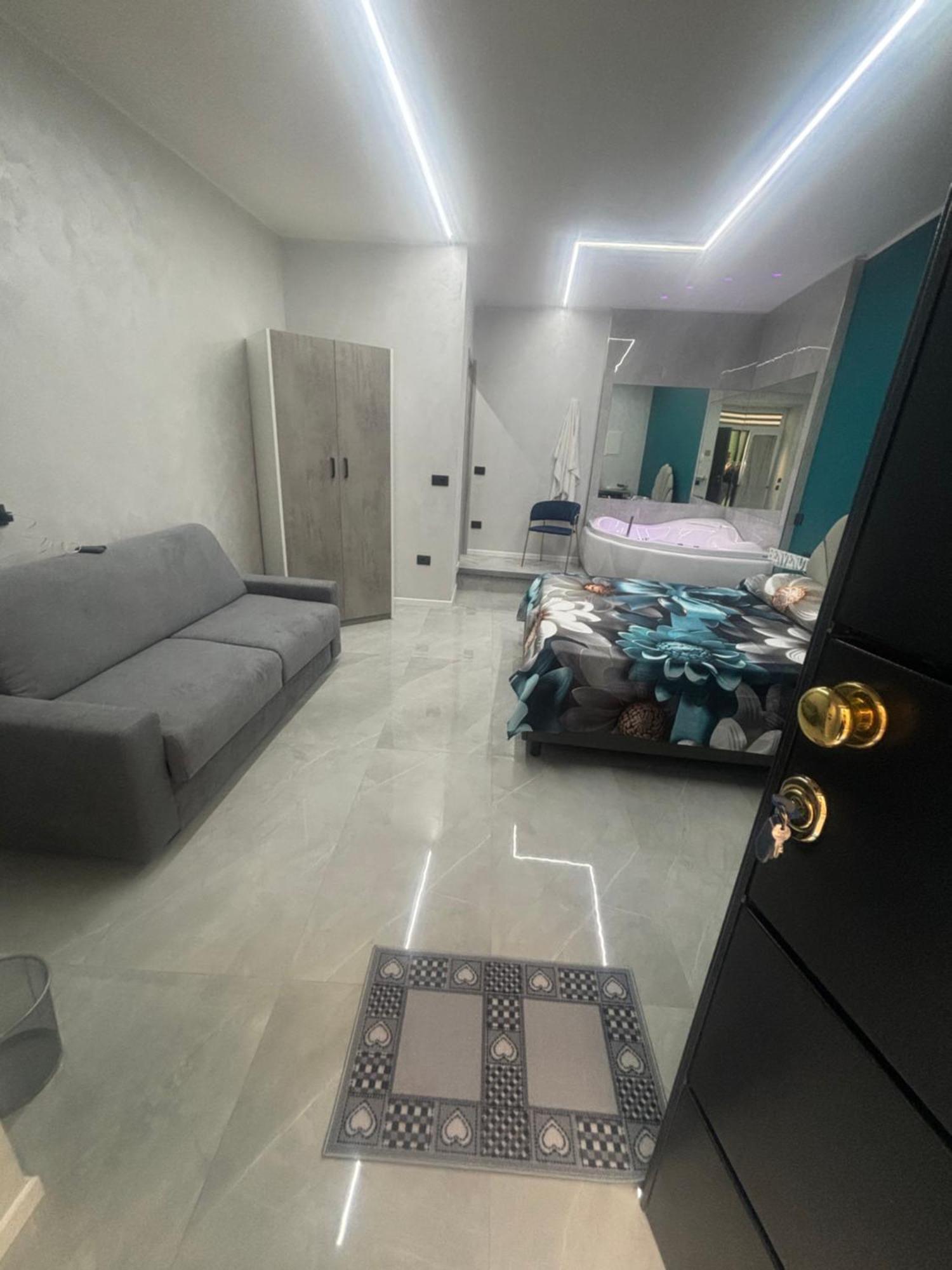 Apartamento Kekka House Briante Nápoles Exterior foto